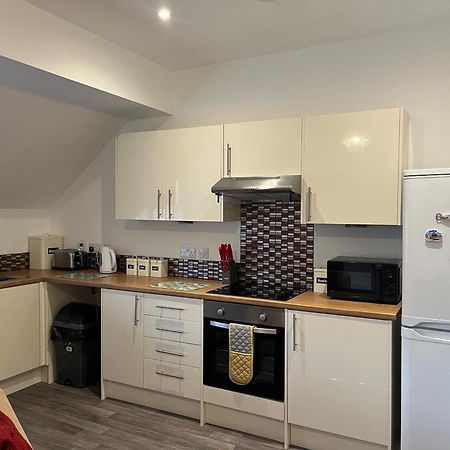 Apartment 8 At 19 Brooklands Файли Екстериор снимка