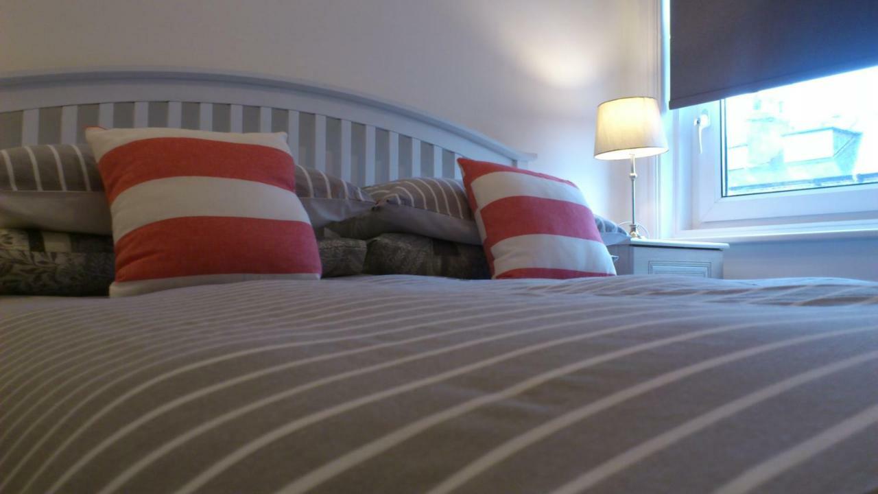 Apartment 8 At 19 Brooklands Файли Екстериор снимка