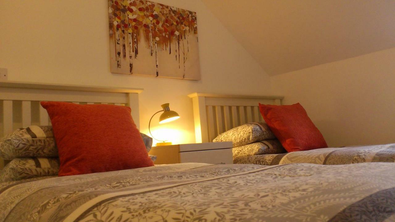 Apartment 8 At 19 Brooklands Файли Екстериор снимка